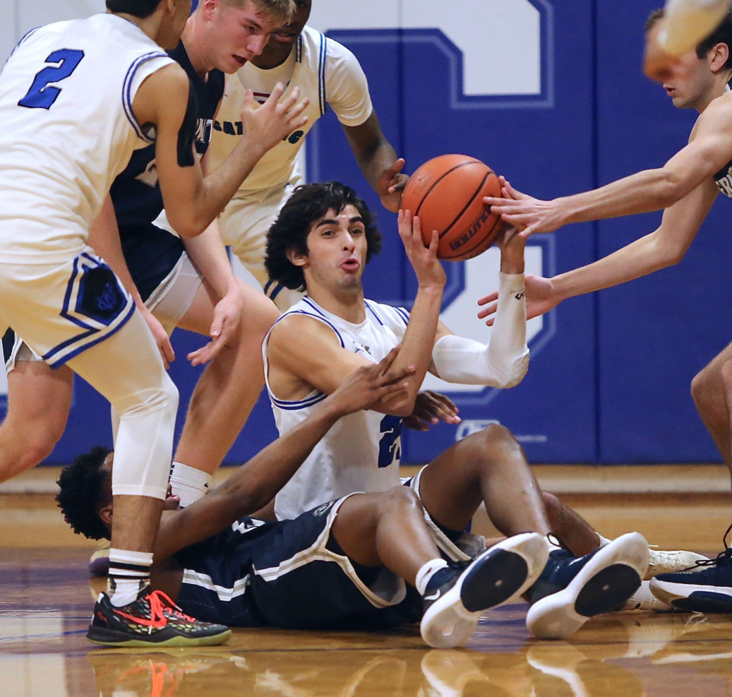Wildwwood Cath St Aug Basketball